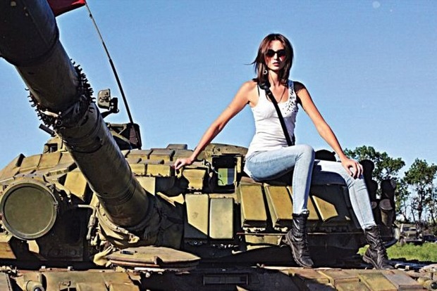«Ідіть додому»: міс «ДНР» звернулася до найманців з РФ