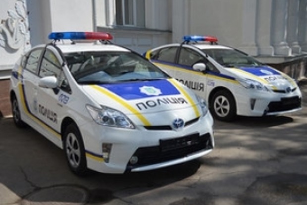 В Киеве патрульные полицейские сбили женщину