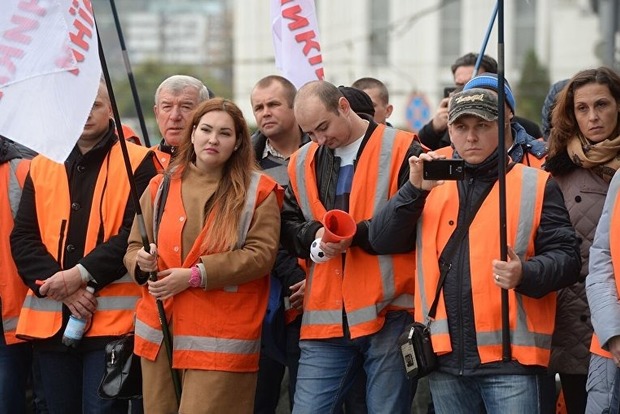 Железнодорожники требуют от Укрзализныци повышения зарплат