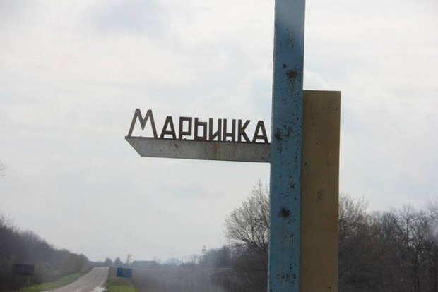 Террористы стреляют в сторону КПВВ «Марьинка», пункт закрыт