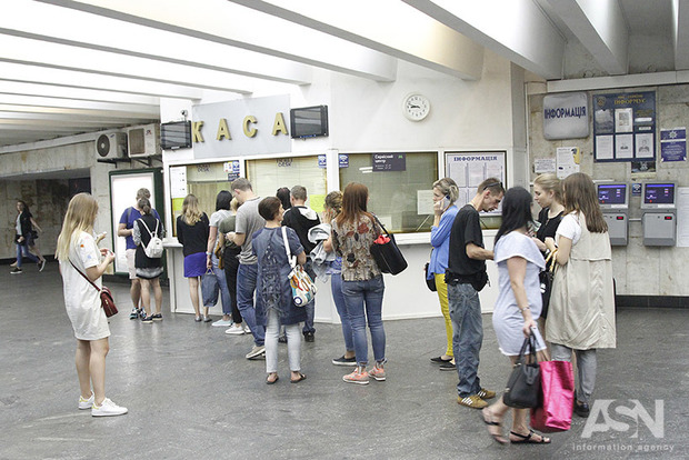 Киевский метрополитен объяснил как смогут ездить школьники с 1 сентября 
