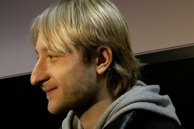 Уменьшенный нос фигуриста Плющенко стал предметом насмешек