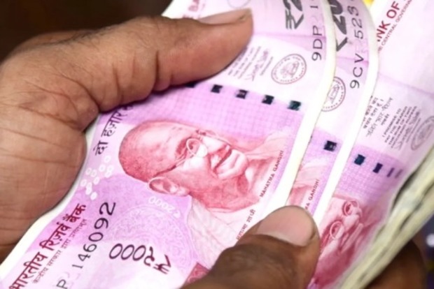 Индия приостановила торговлю с россией в рупиях