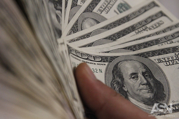 Экономист рассказал, когда перестанет лихорадить национальную валюту