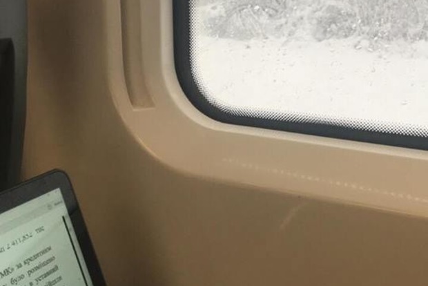 Под Черкассами в снегу застрял скоростной поезд «Интерсити»