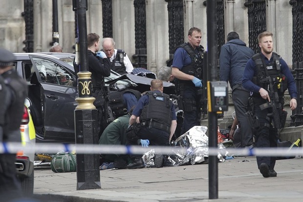  Количество жертв теракта возле британского парламента увеличилось до 4 человек