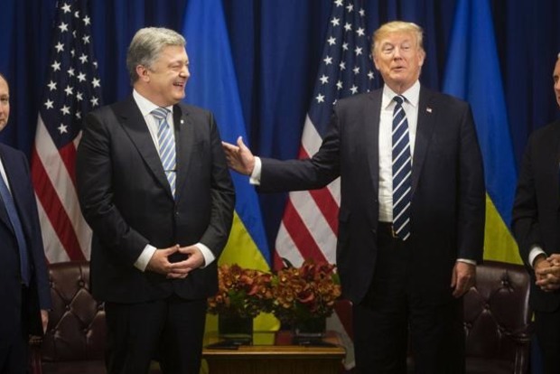 Порошенко обговорить з Трампом і Тіллерсоном поставки зброї Україні