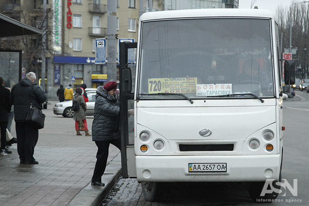 Влада Києва і області саботує рішення АМКУ про вартість проїзду в маршрутках