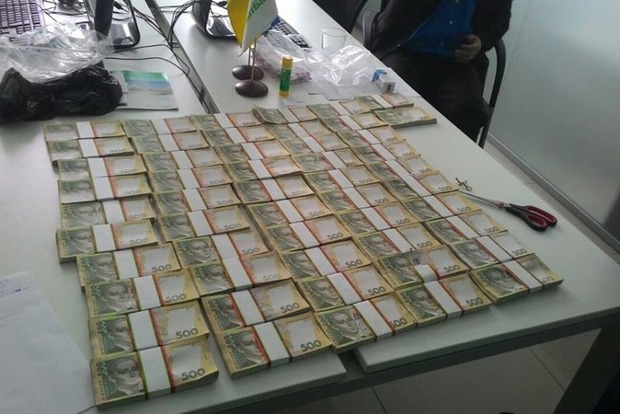 На Сумщине глава сельсовета погорел на крупной взятке