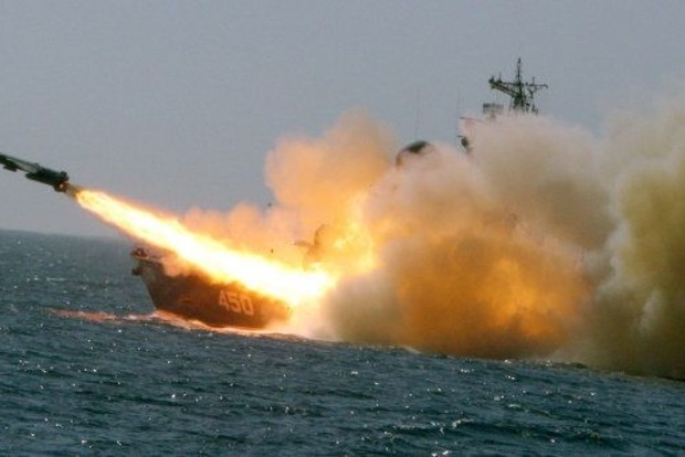 Флот России начал учения с крылатыми ракетами у берегов Крыма