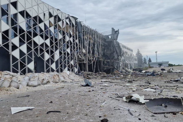Оккупанты повредили очередной аэропорт в годовщину начала боев за Донецкий аэропорт