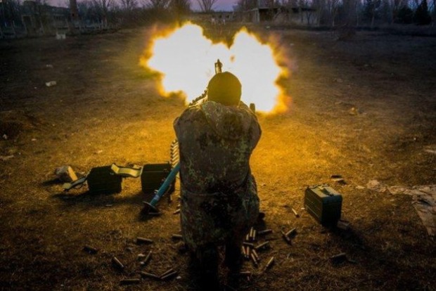 Бойовики відновили обстріли в Луганській області, є загиблі і поранені