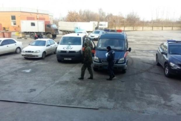 В Днепропетровске при взрыве на складе погиб человек