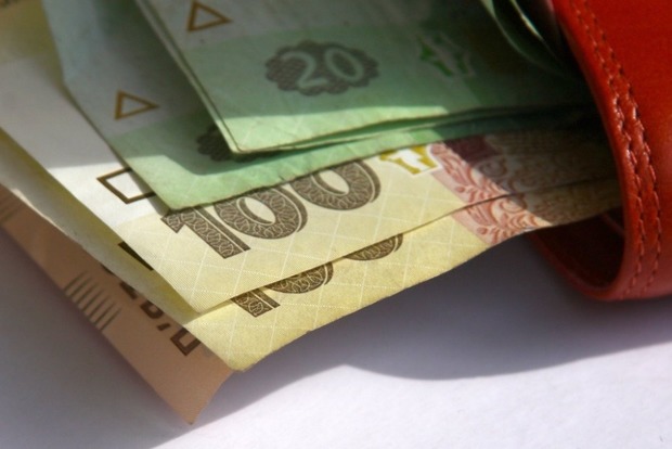 Кабмін: Середня зарплата в грудні склала 4460 гривень