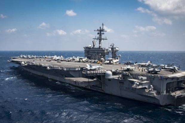 Ударная группа ВМС США проводит учения у Корейского полуострова
