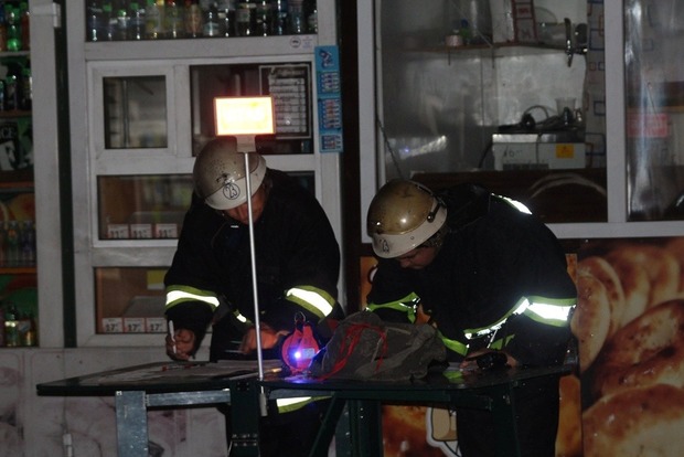 Горело и стреляло. В Киеве выгорели торговые павильоны на Академгородке