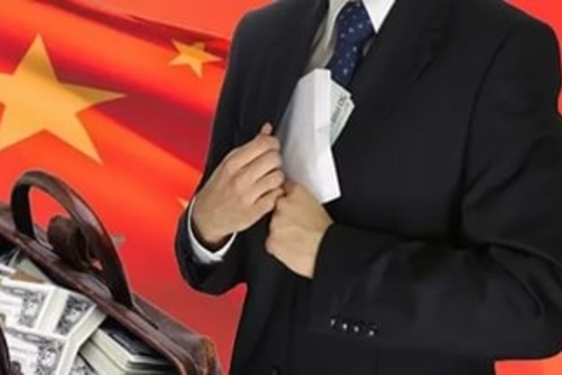У Китаї за 2015 рік покарали 300 тисяч корупціонерів у вищих ешелонах влади