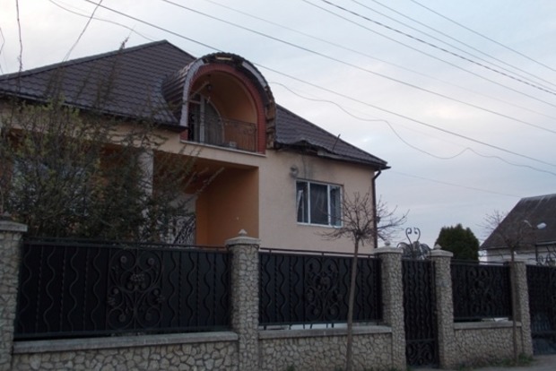 На Закарпатье из гранатомета обстреляли дом бывшего прокурора