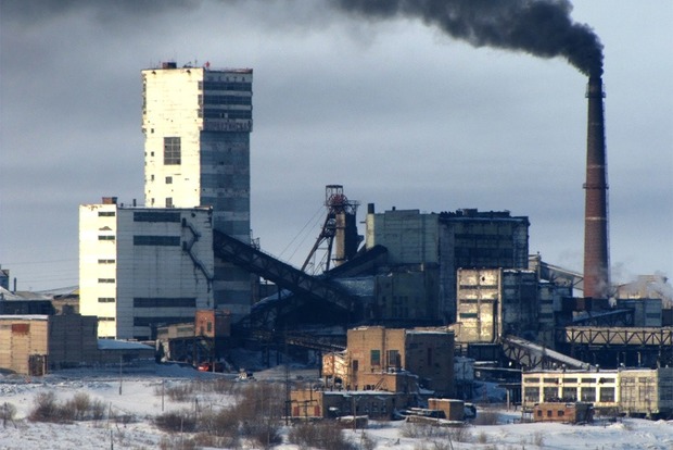 В России из-за вспышки на шахте эвакуировали 55 горняков