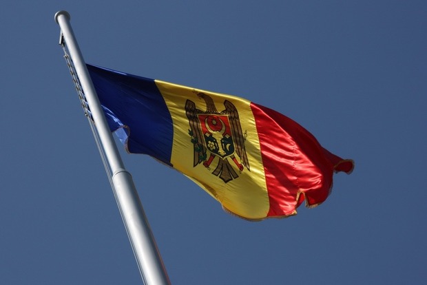 Официальным языком Молдовы стал румынский