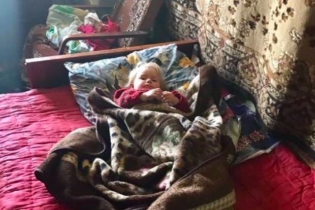 На Донеччині в наркопритоні знайшли маленьку дівчинку