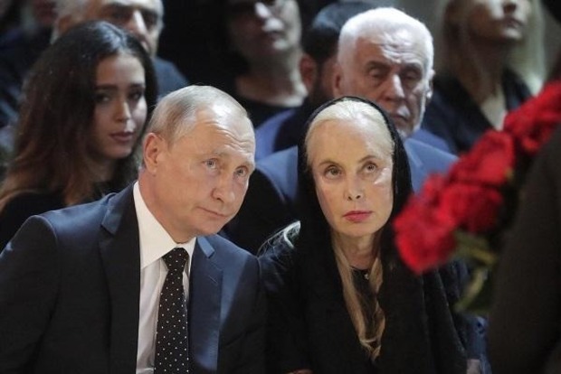 Наляканий Путін і опухла Пугачова: Як прощалися з Кобзоном (фоторепортаж)