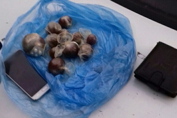 Полиция в Киеве обнаружила у парня пакеты с ацетилированным опием