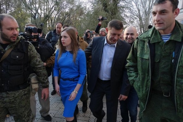 Дружина Захарченка стріляла з кулемета під час боїв за аеропорт Донецька