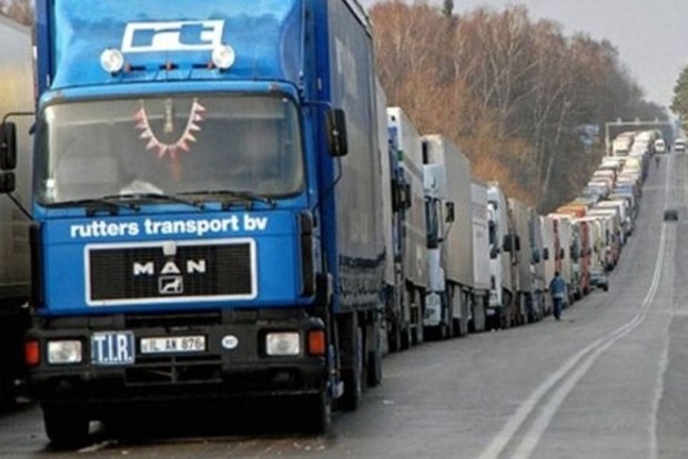 ﻿У РФ затримали понад 150 українських вантажівок