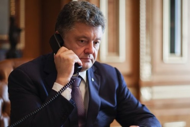 Порошенко предложил Тиллерсону ввести миротворцев ООН на Донбасс