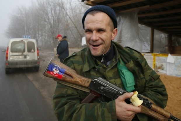 Около Новоазовска боевикам-мародерам запретили покидать территорию воинской части