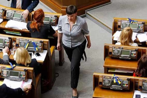 Савченко нервово відреагувала на скасування Порошенком її закону