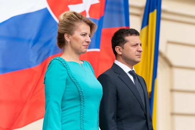 Словакия передает Украине гаубицы Zuzana.