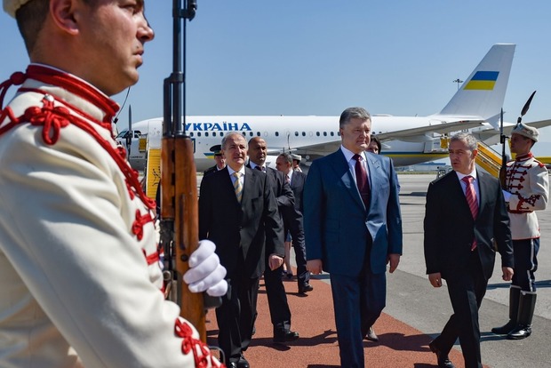 Порошенко начал рабочий визит в Болгарию (фото)