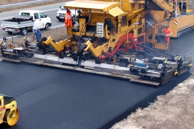 Порошенко проверил строительство трассы в Ивано-Франковской области