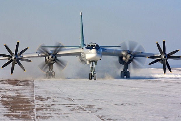 Японские истребители были подняты на перехват бомбардировщиков РФ Ту-95