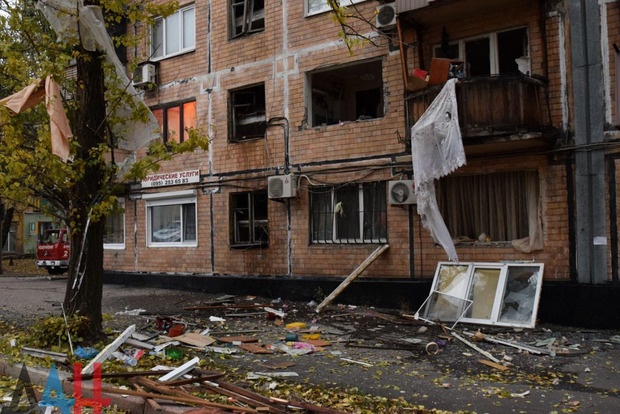 У «ДНР» намагаються зрозуміти причину вибуху в багатоповерхівці Донецька