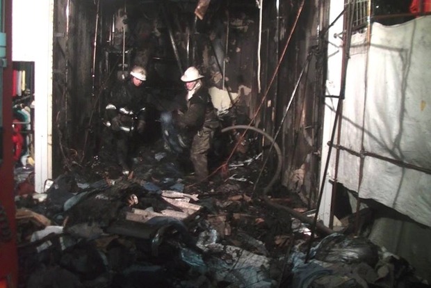 В Харькове произошел пожар на рынке «Барабашово»