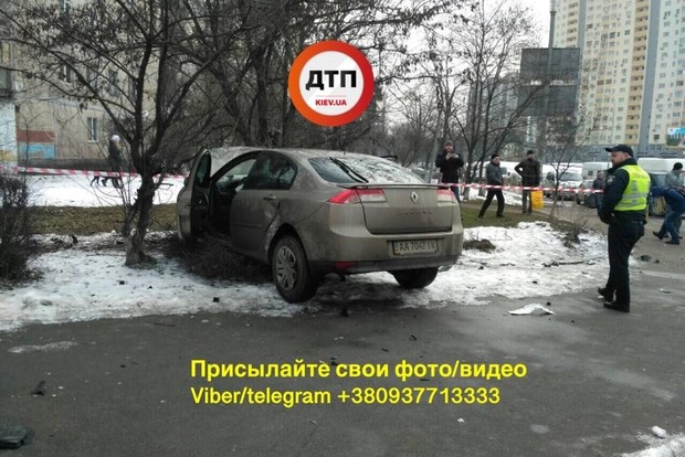 Смертельна ДТП у Києві: тіло водія викинуло з авто
