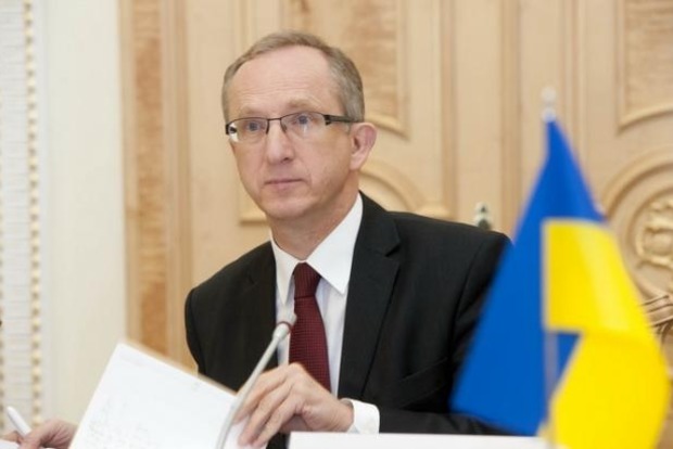 Томбинский: ЕС не будет откладывать решение по безвизовому режиму для Украины