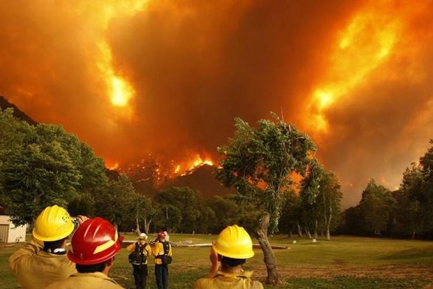 Пожежі в Каліфорнії: десять загиблих, евакуйовано 20 тис. осіб