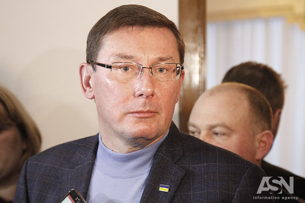 Луценко обещает передачу дел о расстреле Майдана в суды сразу после процесса над Януковичем