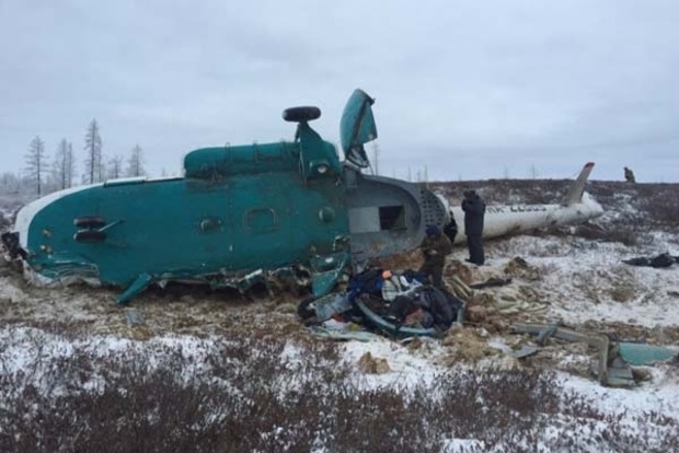 В Сети появились фото с места крушения Ми-8 в России