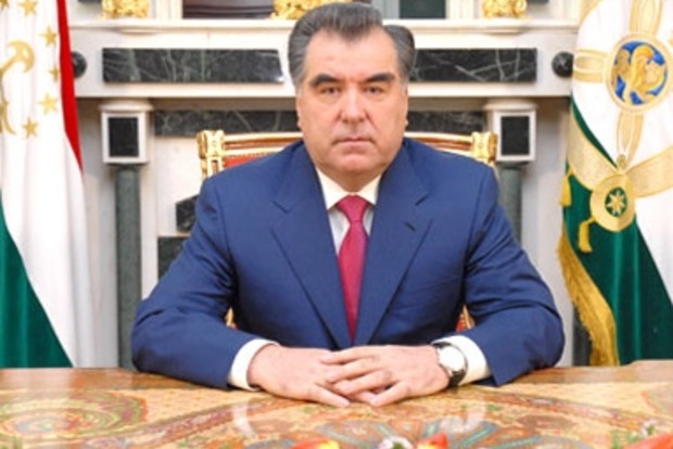 ﻿У Таджикистані президента-«спасителя» проголосили лідером нації