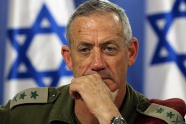Заразившийся COVID-19 министр обороны Израиля был привит 4 раза. Теперь возможны заражения высшего руководства страны