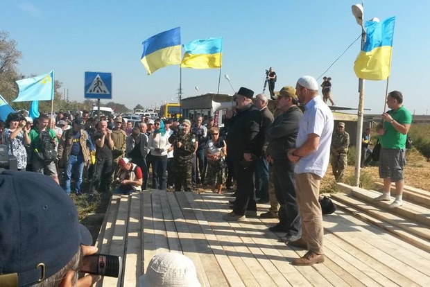 Наступного тижня активісти можуть почати чергувати на адмінкордоні з Кримом