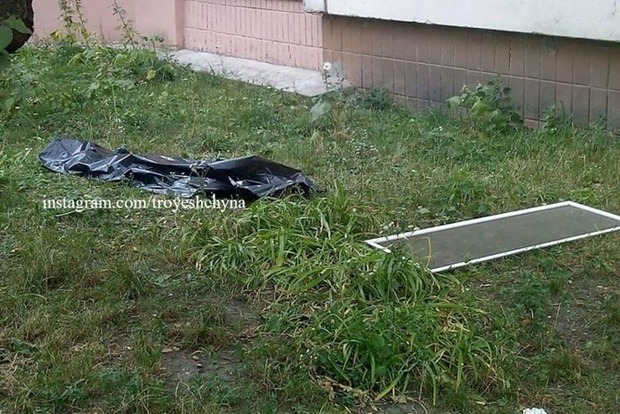 В Киеве девочка выпала из окна 16-го этажа пока родители спали