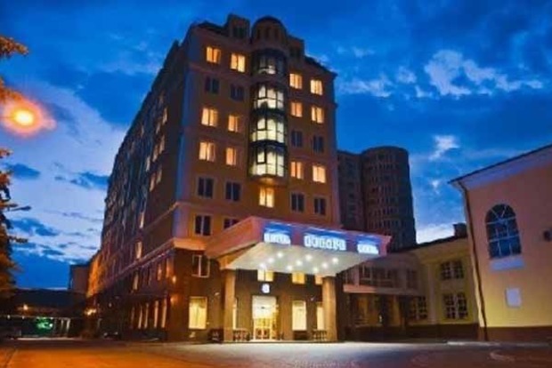 Грустное фото отеля в Донецке вызвало прозрение у любителей «ДНР»