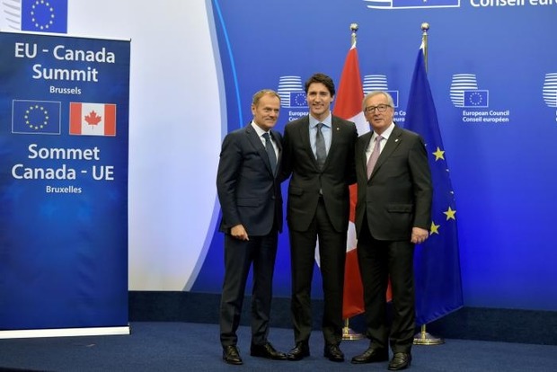 ЄС і Канада підписали угоду про зону вільної торгівлі