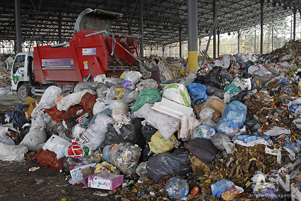 Рада пропонує законом змусити українців сортувати сміття